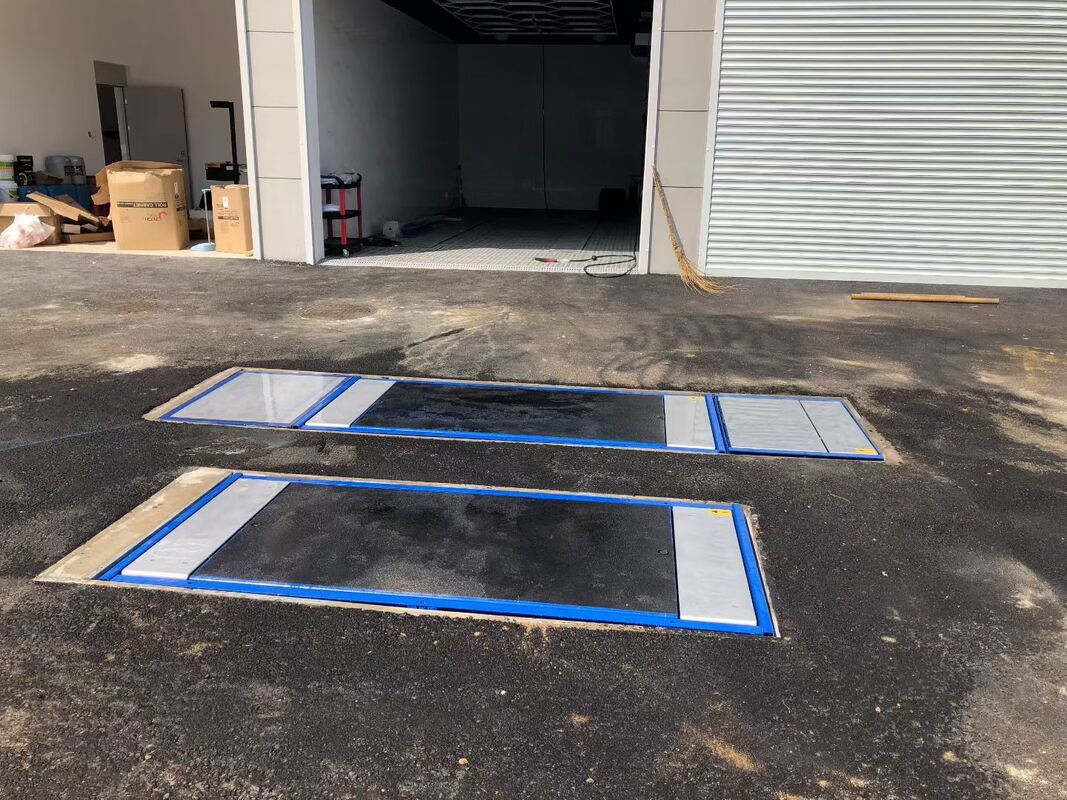 Cartesykj Luksusowy tester hamulców płaskich 3T 10T 15T Sprzęt do kontroli pojazdów pas testowy pojazdów 2CTHPB-13 z testerem hamulców obciążenia osi z zawieszeniem bocznym