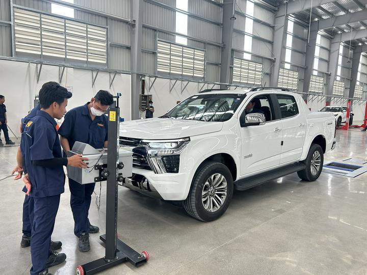 Marka Cartesy CTGT-3-3C Rolkowa linia testowa pojazdu Trinity Tester hamulców rolkowych z obciążeniem osi Jednopłytkowy tester poślizgu bocznego dla lekkich pojazdów