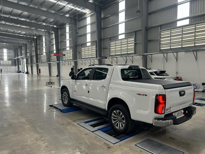 Marka Cartesy CTGT-3-3C Rolkowa linia testowa pojazdu Trinity Tester hamulców rolkowych z obciążeniem osi Jednopłytkowy tester poślizgu bocznego dla lekkich pojazdów