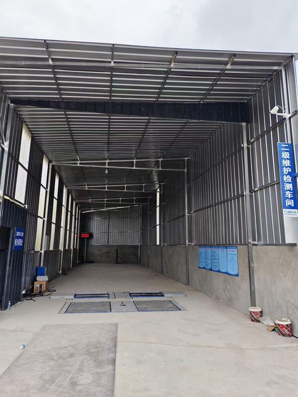 Wykonanie testów na torze ciężarówki do warsztatu samochodowego Wykrywacz sił hamulców rolkowych Siły z ośmiowym obciążeniem Wykrywacz ślizgu bocznego z podwójnymi płytami 10T